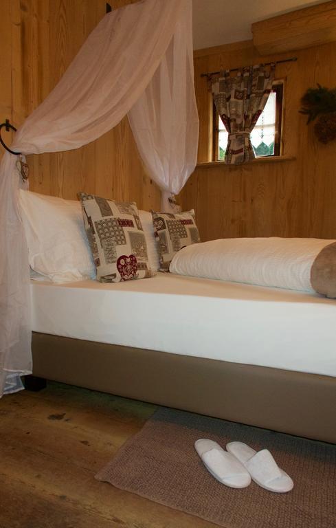 Agriturismo Baita De L'All イゾラッチャ エクステリア 写真